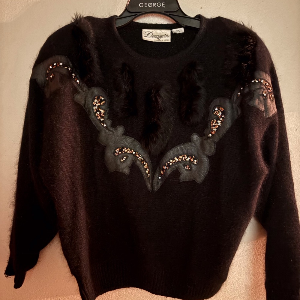 Donagain Vintage Sweater.